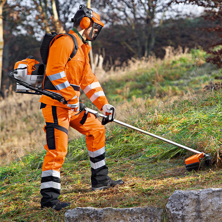 Decespugliatore Stihl FR 460 TC-E in uso